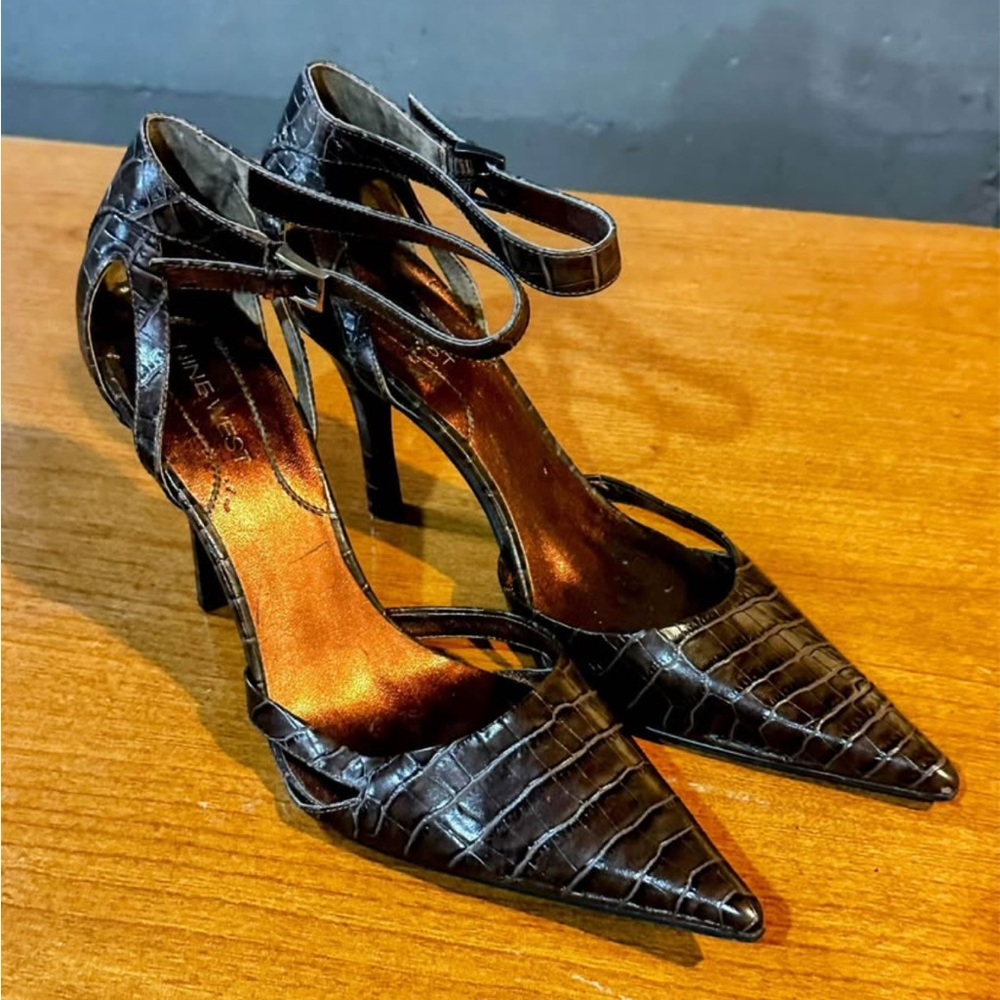 Nine West Brown Heels with Classic Design